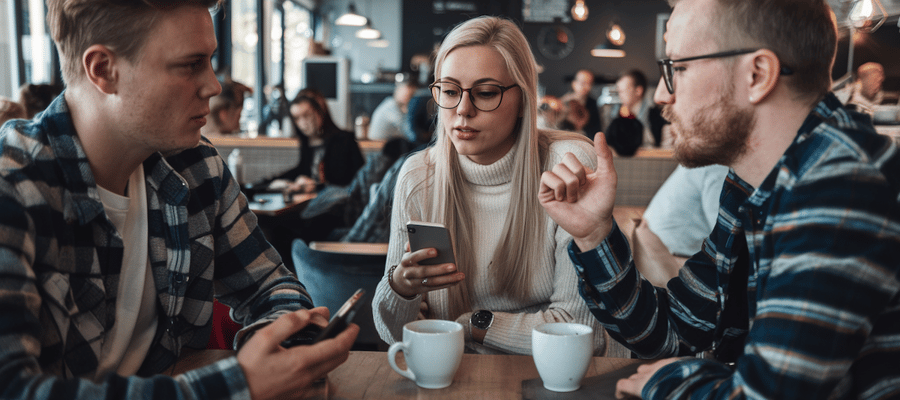 Yngre pratar mer öppet om sitt onlinespelande